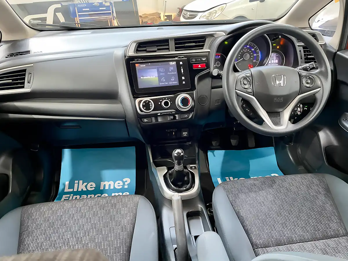 Used 2015 Honda Jazz Se Orange - Interior and Exterior details 9