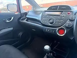 Used 2015 Honda Jazz Si Red - Interior and Exterior details 12