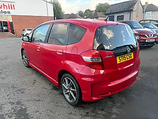 Used 2015 Honda Jazz Si Red - Interior and Exterior details 6