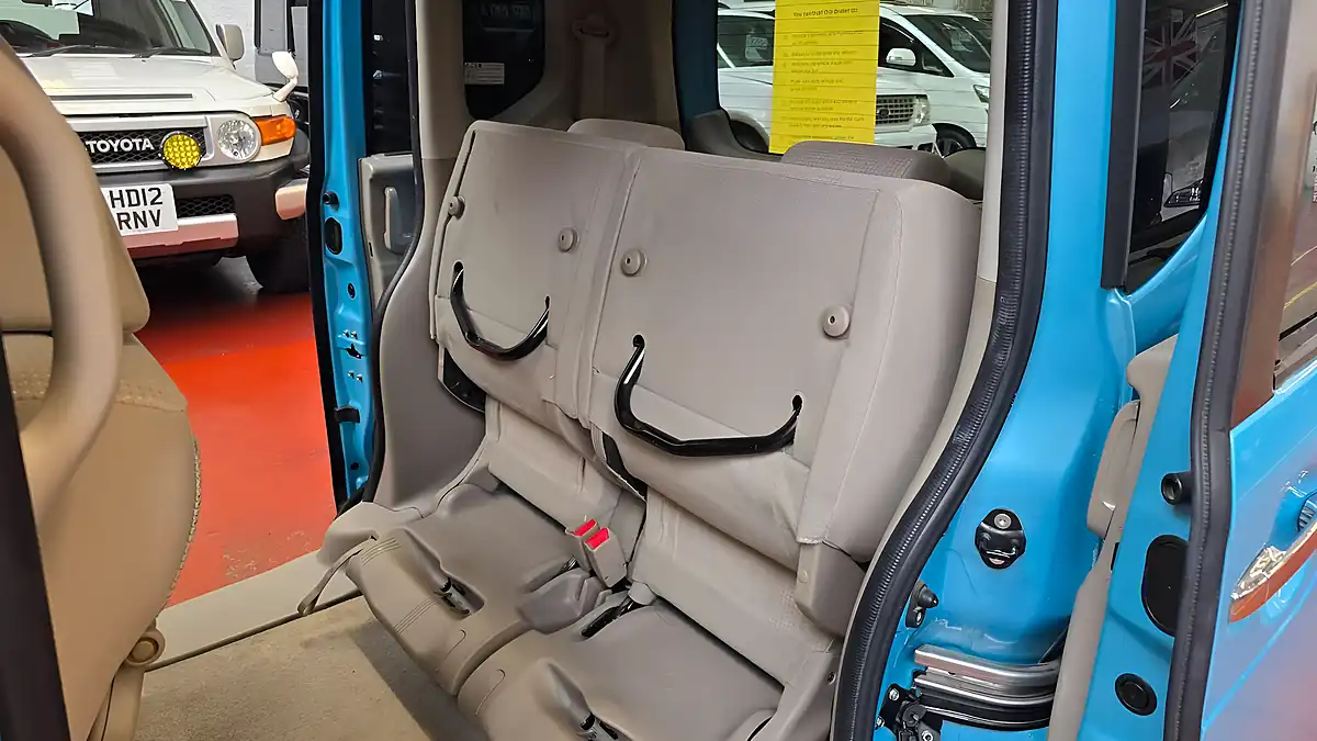 Used 2015 Honda N-Box Custom G L Blue - Interior and Exterior details 11