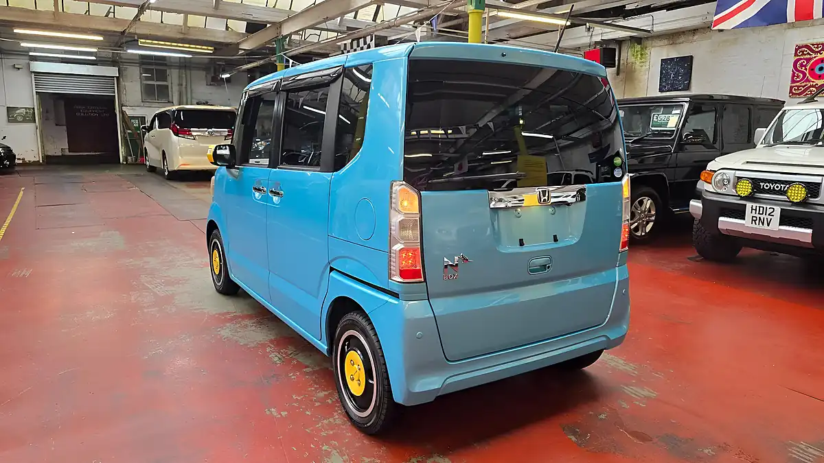 Used 2015 Honda N-Box Custom G L Blue - Interior and Exterior details 18