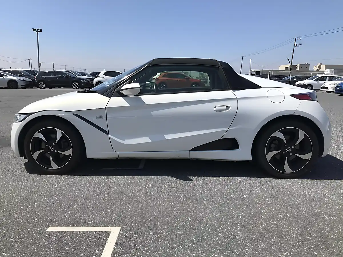 Used 2015 Honda S660 Alpha White - Interior and Exterior details 7
