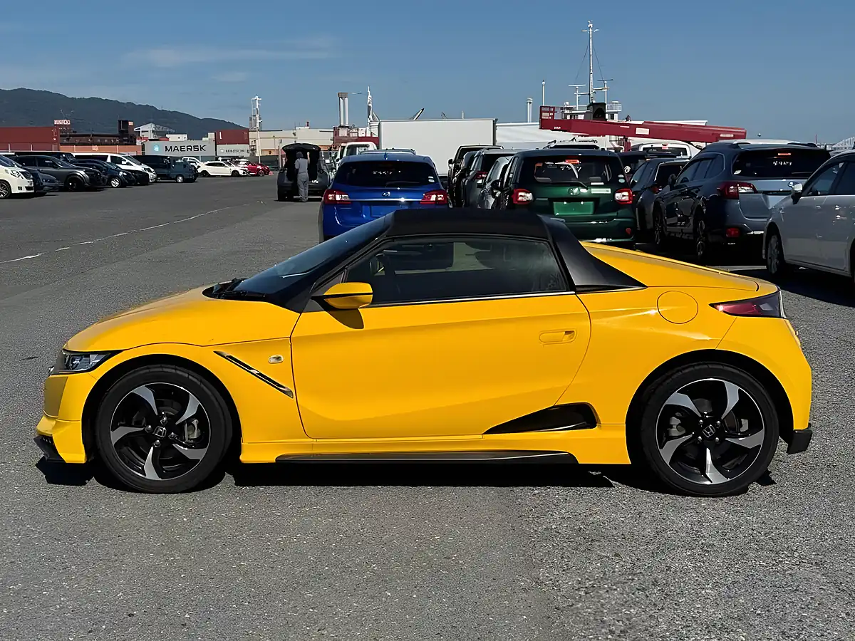Used 2015 Honda S660 Alpha Yellow - Interior and Exterior details 2