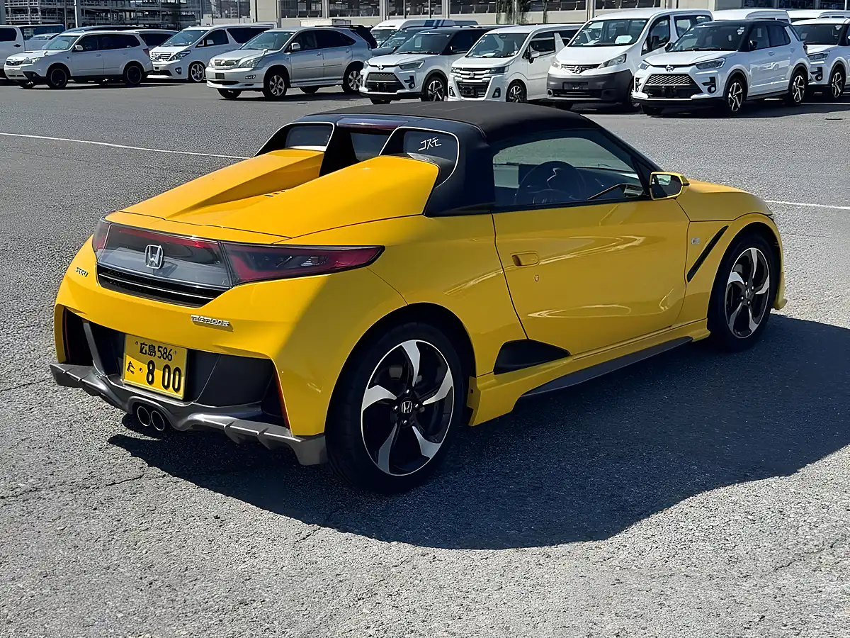 Used 2015 Honda S660 Alpha Yellow - Interior and Exterior details 5