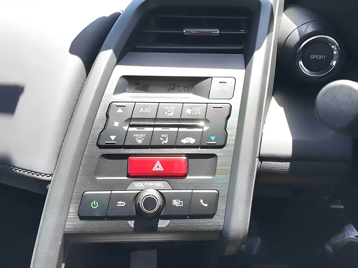 Used 2015 Honda S660 Concept Edition White - Interior and Exterior details 16