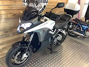 Used 2015 Honda Vfr Cross Runner White - Interior and Exterior details 3