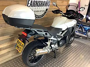 Used 2015 Honda Vfr Cross Runner White - Interior and Exterior details 4