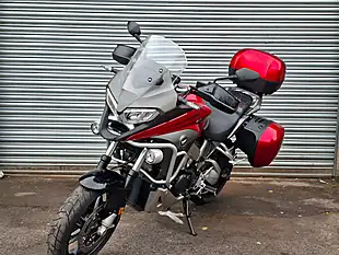 Used 2015 Honda Vfr Crossrunner Red - Interior and Exterior details 5