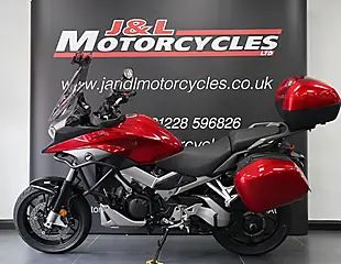 Used 2015 Honda VFR800X Crossrunner Red - Interior and Exterior details 5