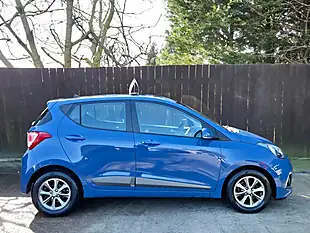 Used 2015 Hyundai i10 Premium Blue - Interior and Exterior details 7