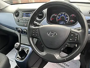 Used 2015 Hyundai i10 Premium Blue - Interior and Exterior details 8
