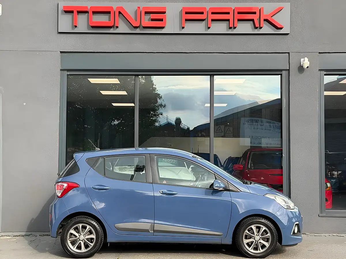 Used 2015 Hyundai I10 Premium Euro 5 5dr Blue - Interior and Exterior details 7