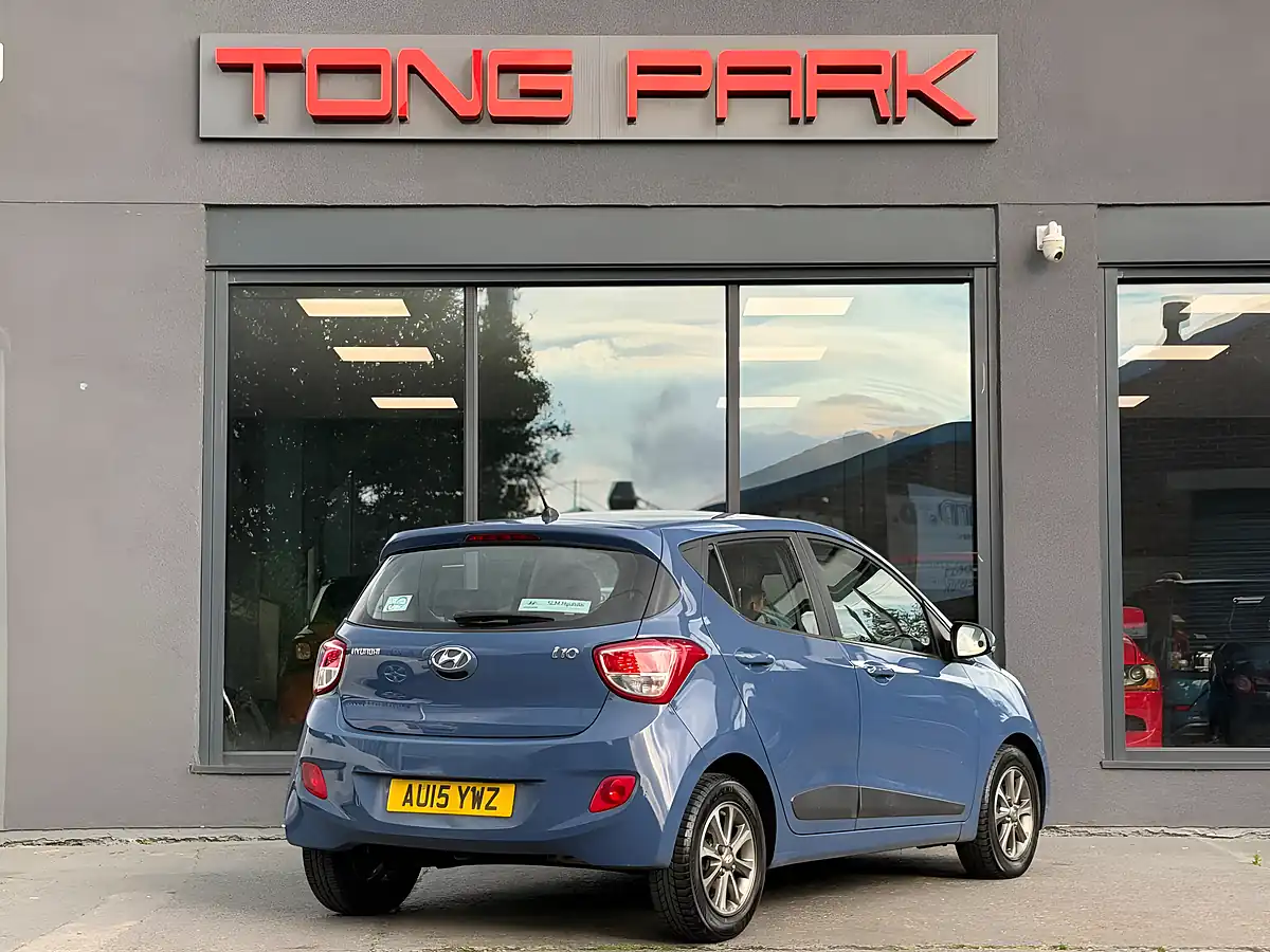 Used 2015 Hyundai I10 Premium Euro 5 5dr Blue - Interior and Exterior details 9