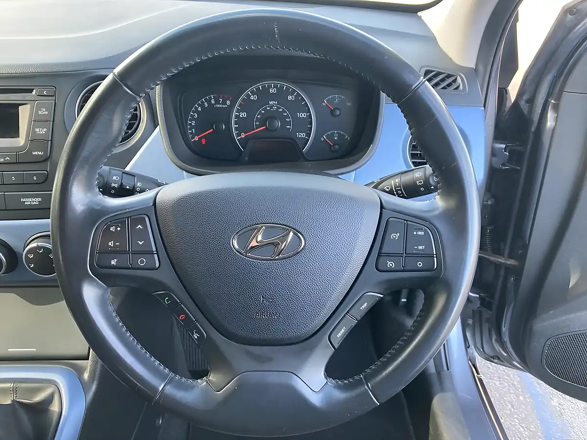 Used 2015 Hyundai i10 Premium Grey - Interior and Exterior details 17