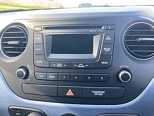 Used 2015 Hyundai i10 Premium Grey - Interior and Exterior details 19