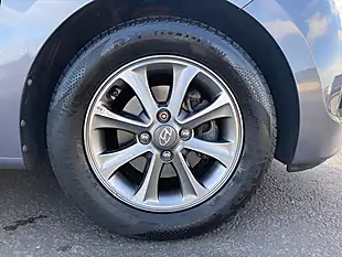 Used 2015 Hyundai i10 Premium Grey - Interior and Exterior details 9
