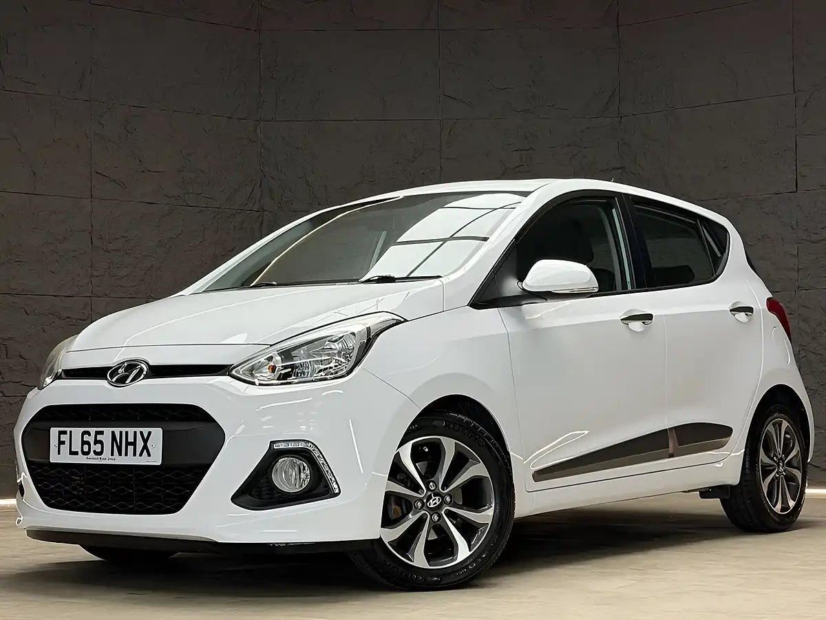 Used 2015 Hyundai I10 Premium Se White - Front View
