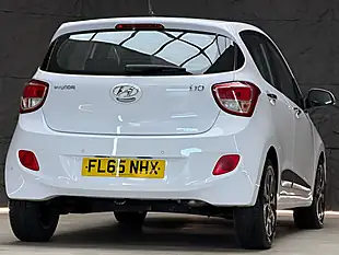 Used 2015 Hyundai I10 Premium Se White - Interior and Exterior details 14
