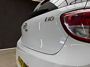 Used 2015 Hyundai I10 Premium Se White - Interior and Exterior details 19