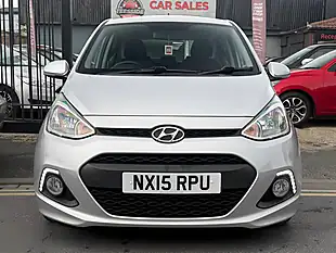Used 2015 Hyundai i10 Premium Silver - Interior and Exterior details 7