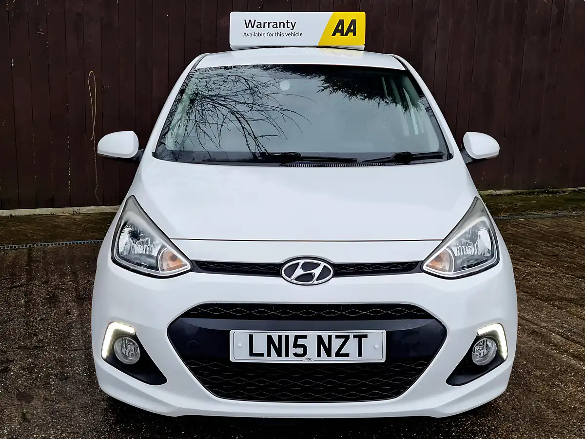 Used 2015 Hyundai i10 Premium White - Interior and Exterior details 2