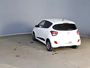 Used 2015 Hyundai i10 Premium White - Interior and Exterior details 4