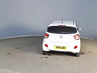 Used 2015 Hyundai i10 Premium White - Interior and Exterior details 5