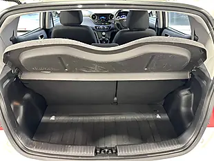 Used 2015 Hyundai i10 Premium White - Interior and Exterior details 11