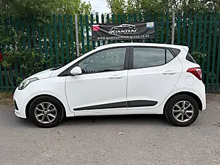 Used 2015 Hyundai i10 Premium White - Interior and Exterior details 11
