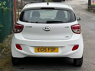 Used 2015 Hyundai i10 Premium White - Interior and Exterior details 9