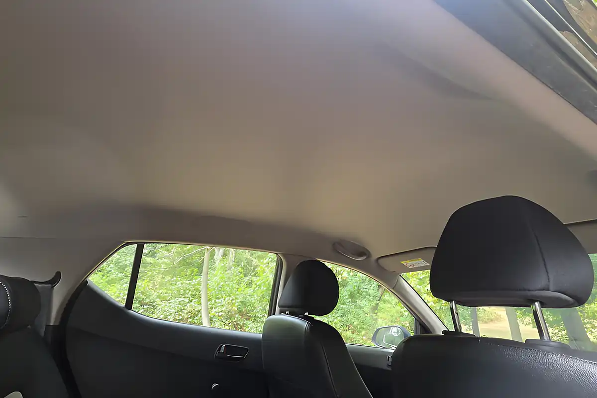 Used 2015 Hyundai i10 S Black - Interior and Exterior details 13