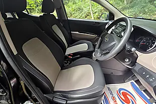 Used 2015 Hyundai i10 S Black - Interior and Exterior details 17
