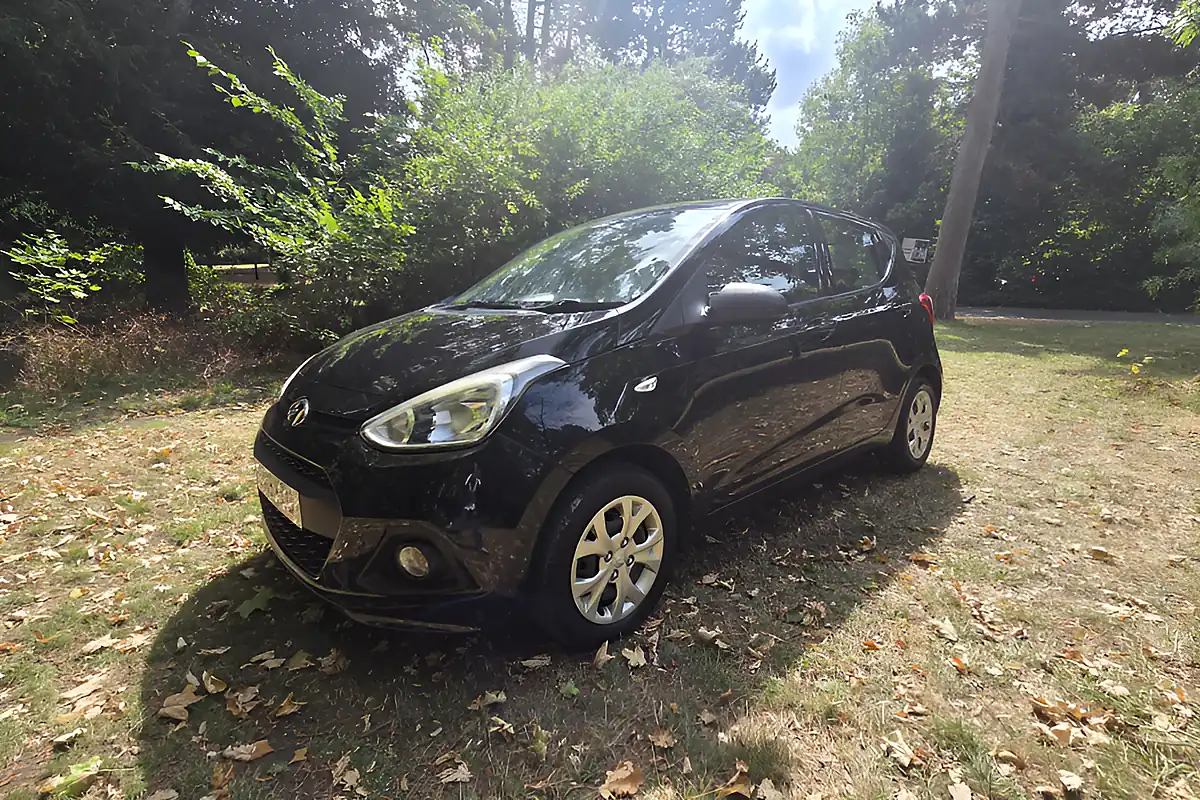 Used 2015 Hyundai i10 S Black - Interior and Exterior details 3