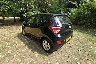 Used 2015 Hyundai i10 S Black - Interior and Exterior details 5