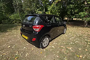 Used 2015 Hyundai i10 S Black - Interior and Exterior details 7