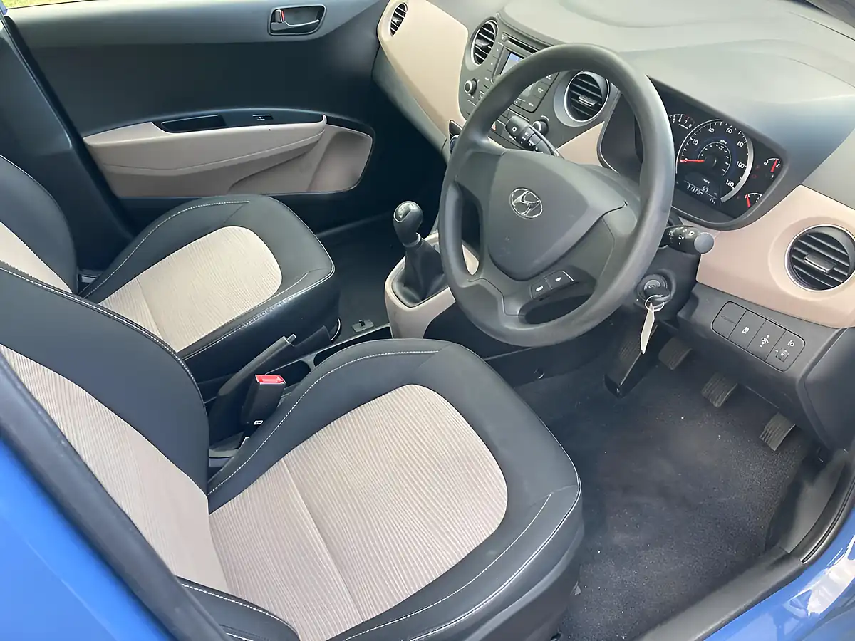 Used 2015 Hyundai I10 S Blue - Interior and Exterior details 13