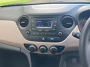 Used 2015 Hyundai I10 S Blue - Interior and Exterior details 18