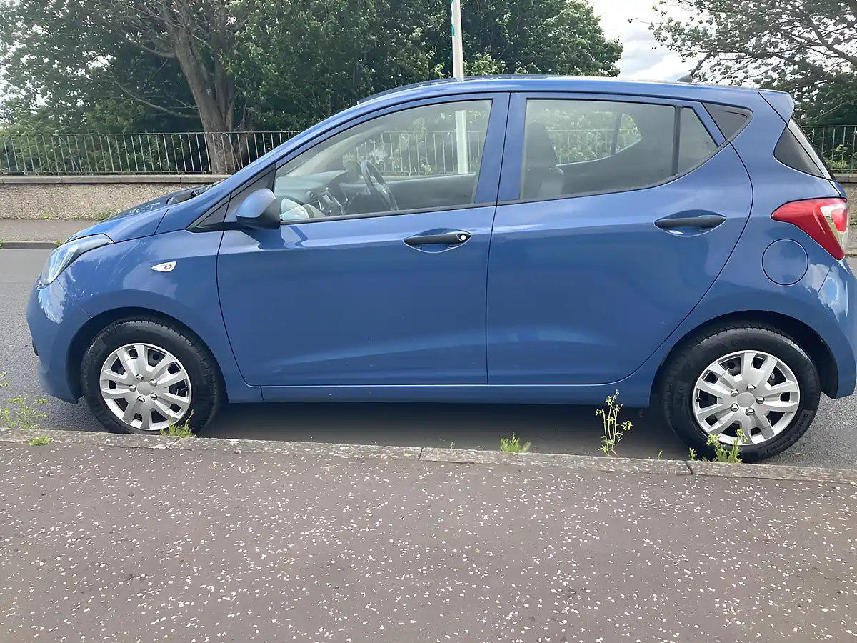 Used 2015 Hyundai I10 S Blue - Interior and Exterior details 5