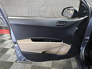 Used 2015 Hyundai I10 S Grey - Interior and Exterior details 10