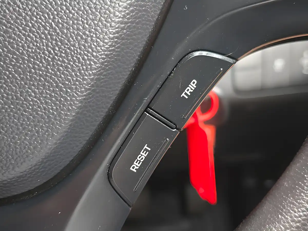 Used 2015 Hyundai I10 S Grey - Interior and Exterior details 16