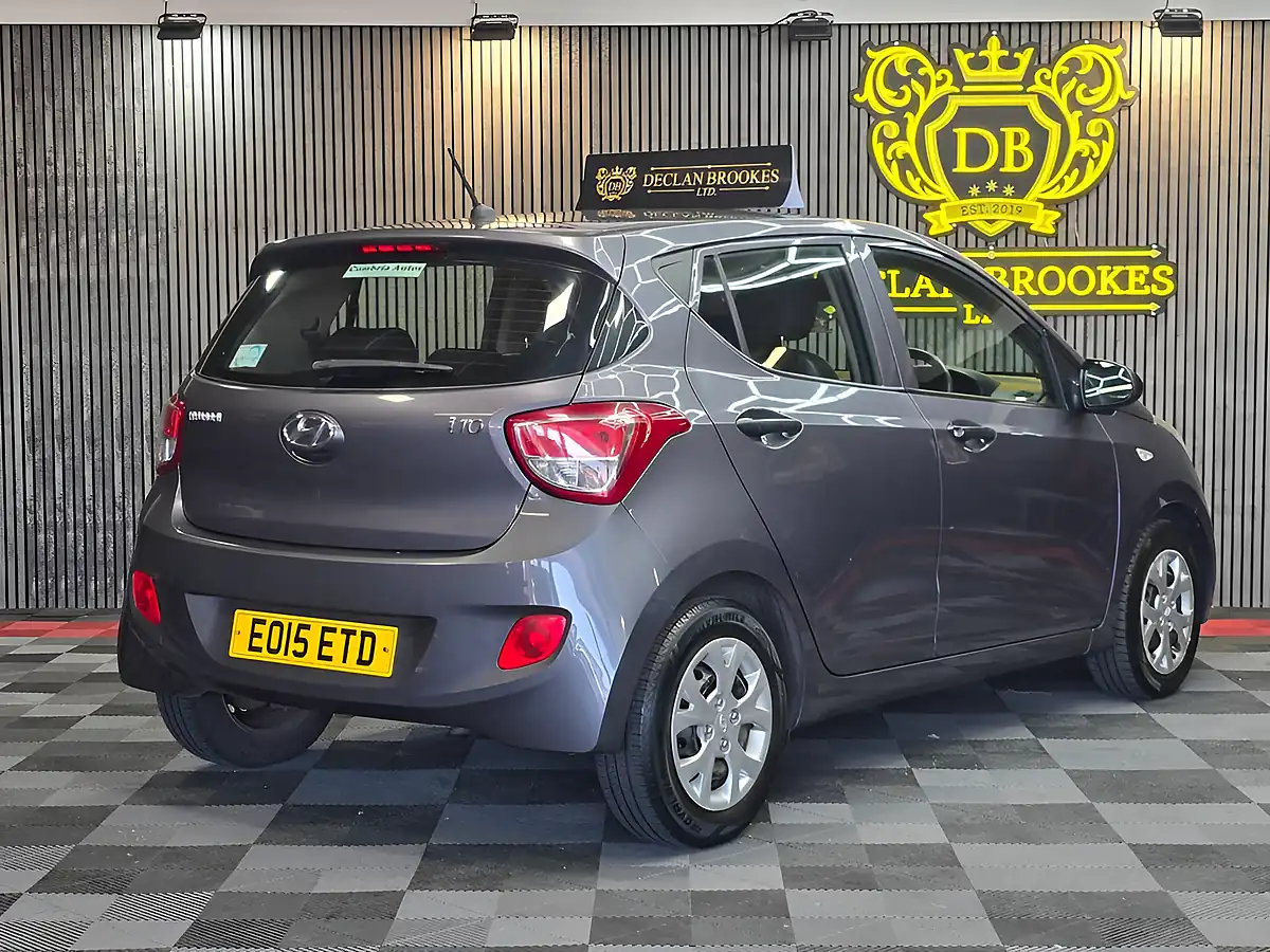 Used 2015 Hyundai I10 S Grey - Interior and Exterior details 3