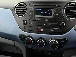 Used 2015 Hyundai i10 Se Black - Interior and Exterior details 17