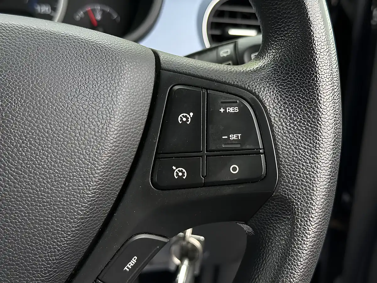 Used 2015 Hyundai i10 Se Black - Interior and Exterior details 19
