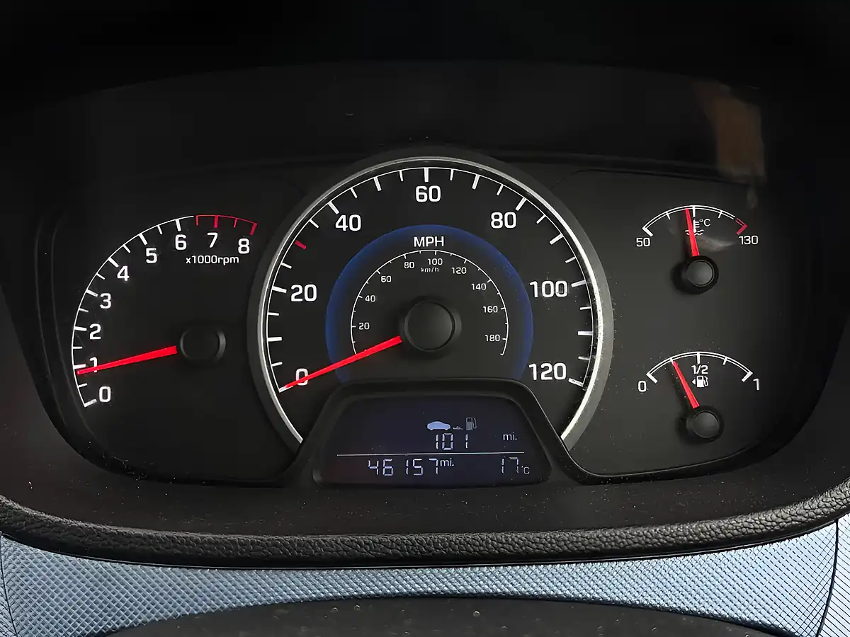 Used 2015 Hyundai i10 Se Black - Interior and Exterior details 20