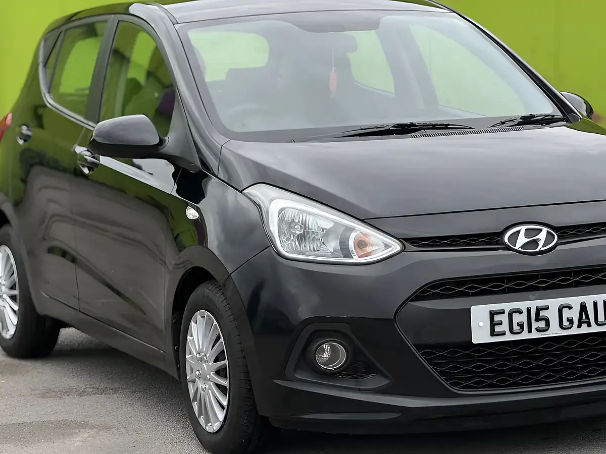 Used 2015 Hyundai i10 Se Black - Interior and Exterior details 3