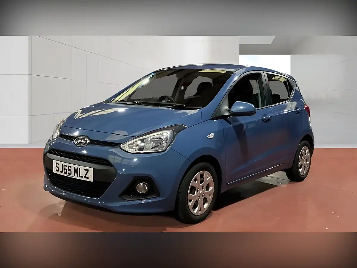 Used 2015 Hyundai i10 Se Blue - Front View
