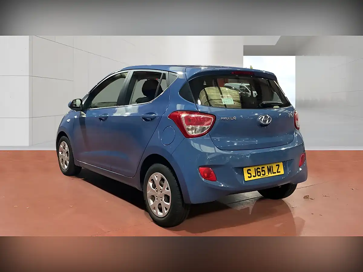 Used 2015 Hyundai i10 Se Blue - Interior and Exterior details 2