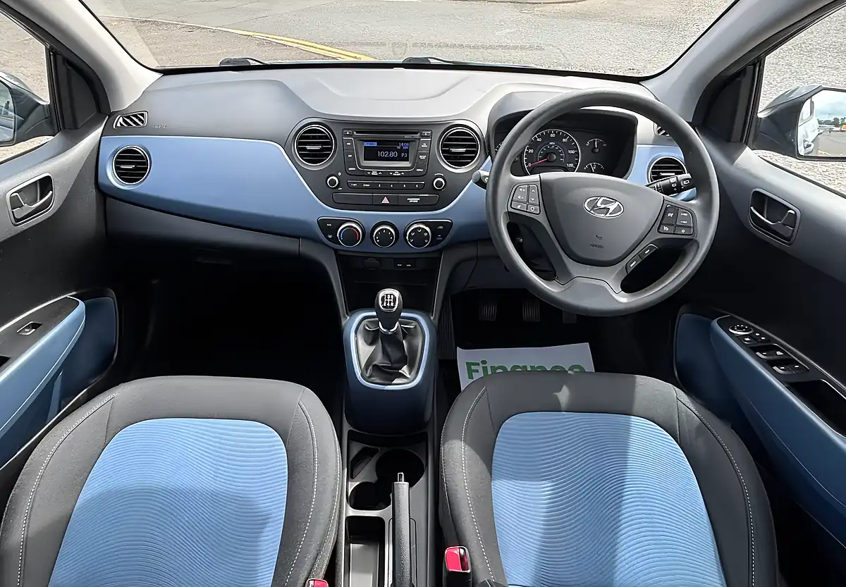 Used 2015 Hyundai I10 Se Grey - Interior and Exterior details 11