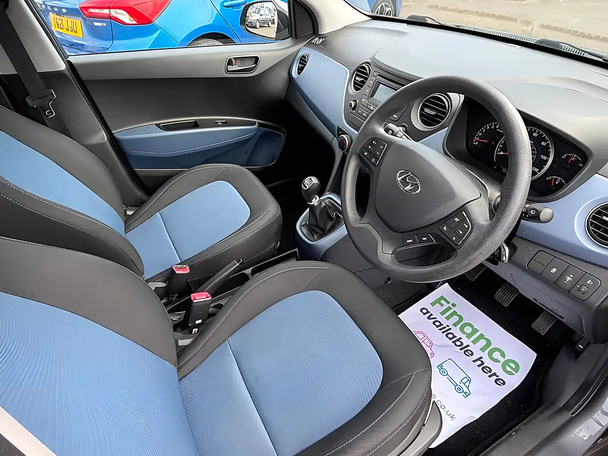 Used 2015 Hyundai I10 Se Grey - Interior and Exterior details 9