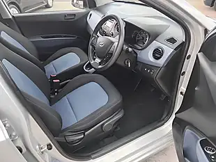 Used 2015 Hyundai i10 Se Silver - Interior and Exterior details 15